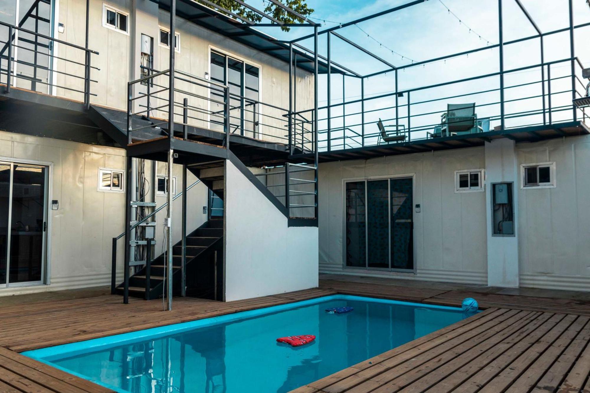 Emi'S Place Container Living Увита Экстерьер фото