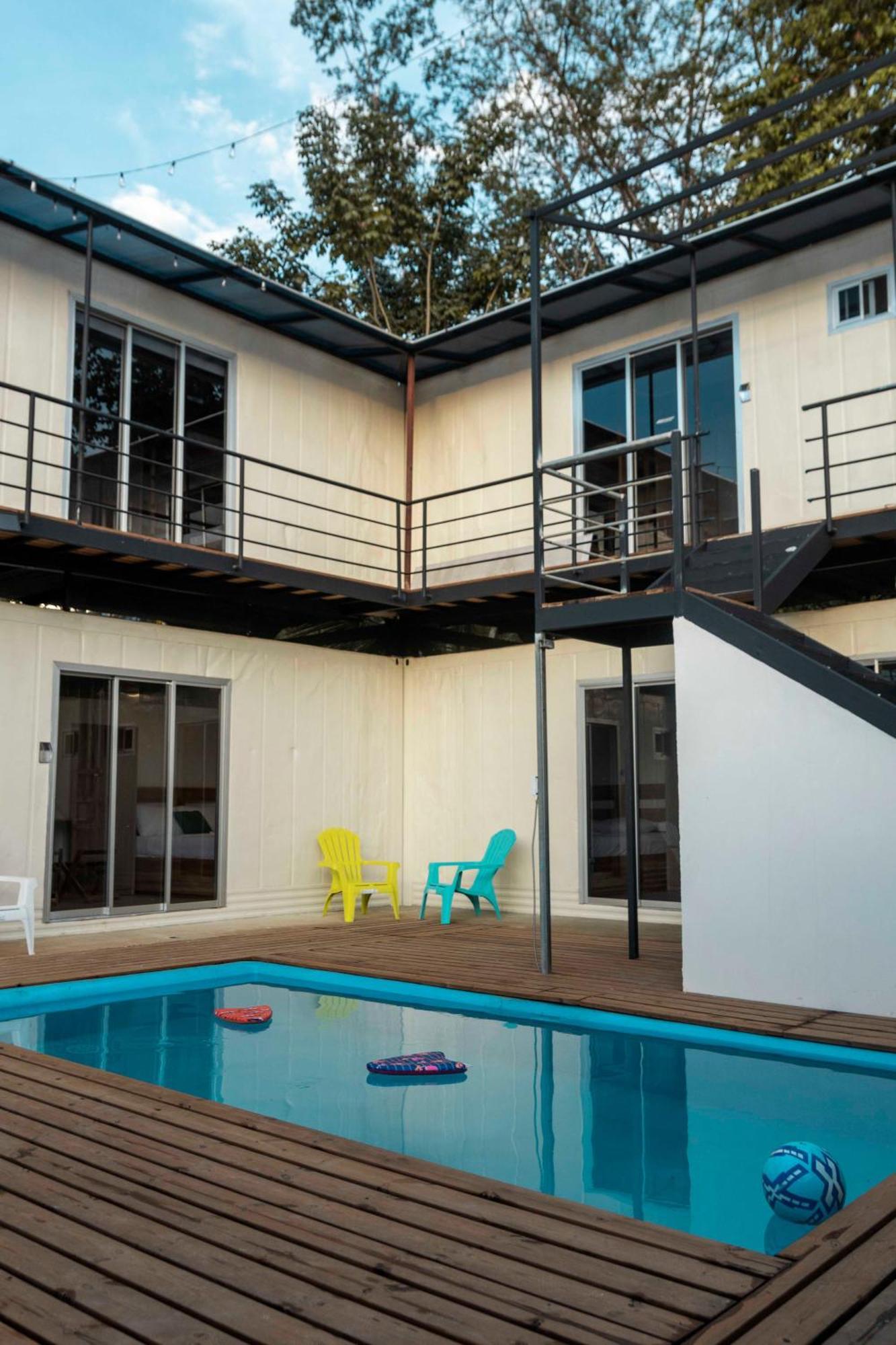 Emi'S Place Container Living Увита Экстерьер фото